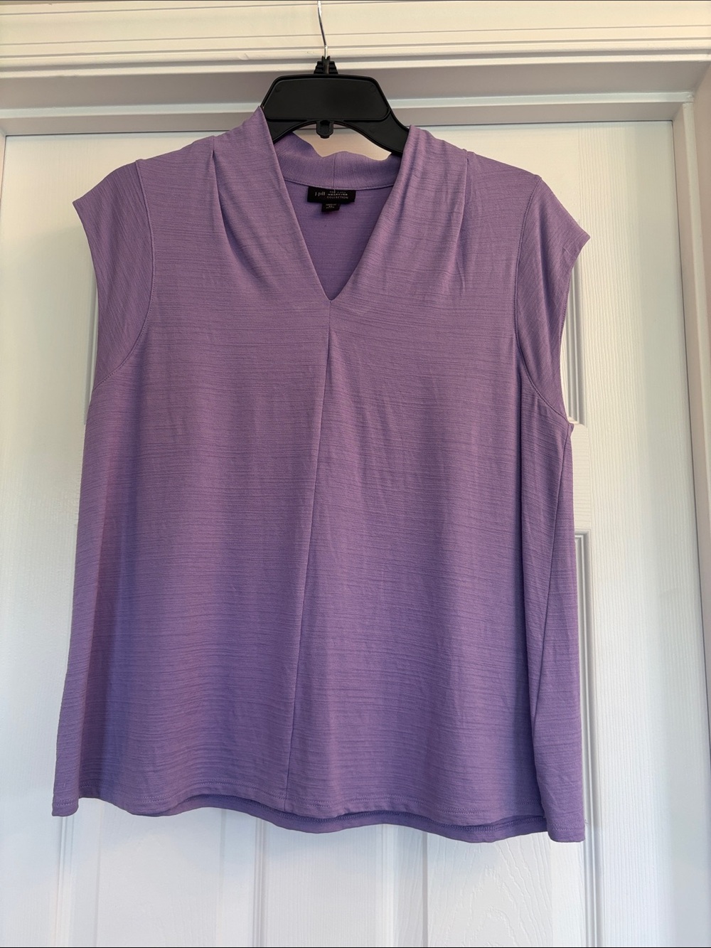 J. Jill Lavender V-Neck Cap Sleeve top